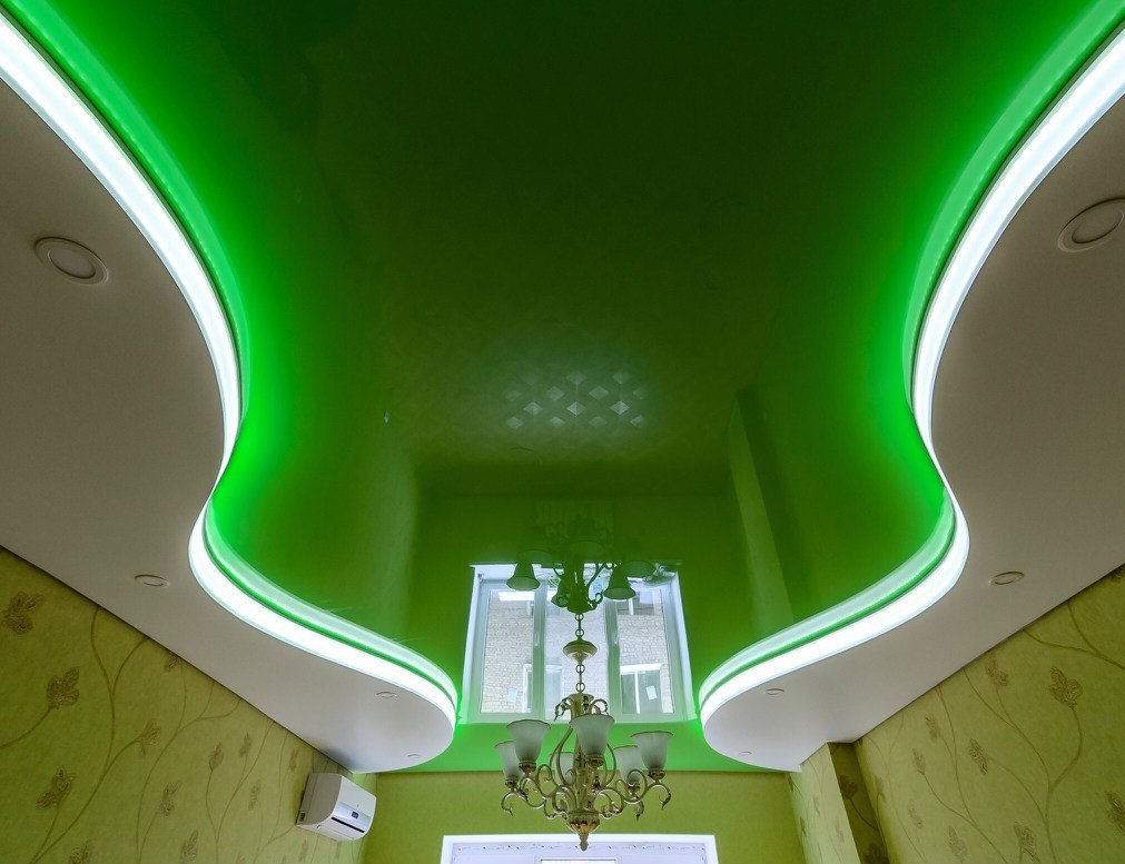 Transparentni Napinane Stropy Bile Prusvitne Celoplošné Osvětlení Zeleny